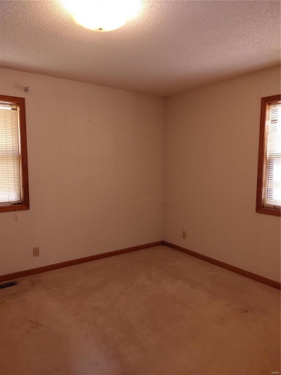 19775 Hwy E, Ironton, Missouri 63650, 3 Bedrooms Bedrooms, 12 Rooms Rooms,2 BathroomsBathrooms,Residential,For Sale,Hwy E,MAR24019128