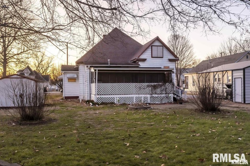 218 3RD Street, Mound City, Illinois 62963, 2 Bedrooms Bedrooms, 0 ,1 BathroomBathrooms,Residential,For Sale,3RD,0,RMAEB457310