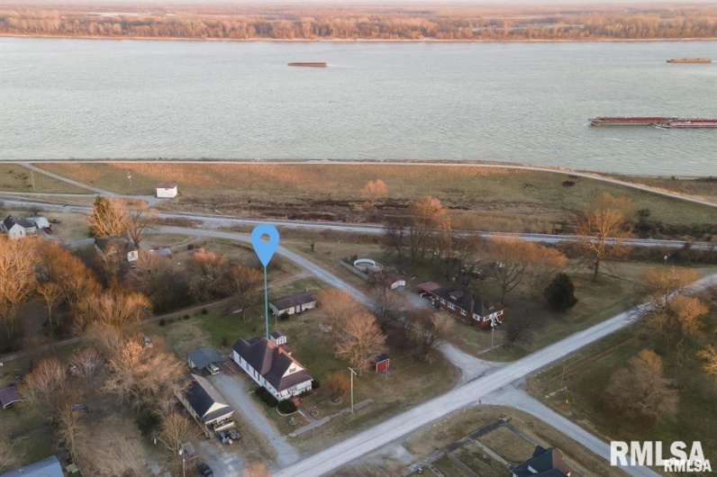 218 3RD Street, Mound City, Illinois 62963, 2 Bedrooms Bedrooms, 0 ,1 BathroomBathrooms,Residential,For Sale,3RD,0,RMAEB457310