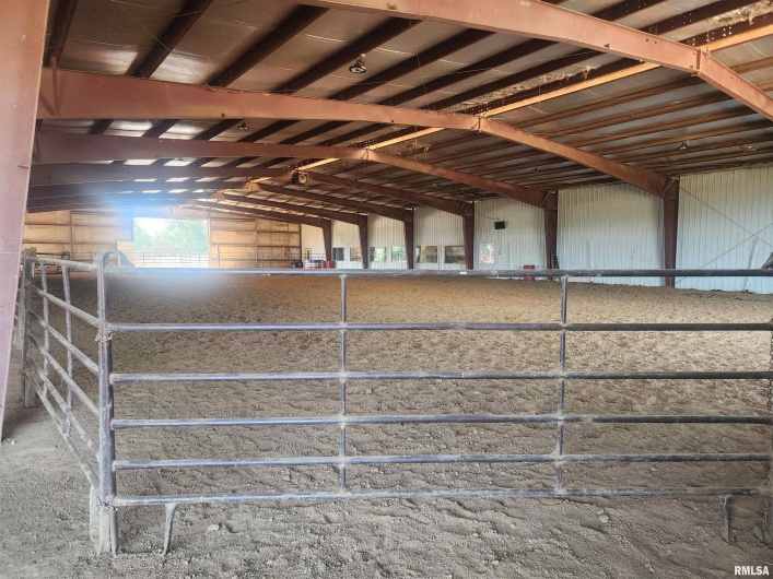 1230 US Hwy 45 N, Vienna, Illinois 62995, 4 Bedrooms Bedrooms, 0 ,2 BathroomsBathrooms,Residential,For Sale,US Hwy 45 N,0,RMAQC4261732