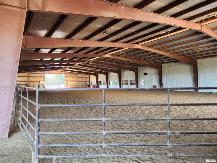1230 US Hwy 45 N, Vienna, Illinois 62995, 4 Bedrooms Bedrooms, 0 ,2 BathroomsBathrooms,Residential,For Sale,US Hwy 45 N,0,RMAQC4261732