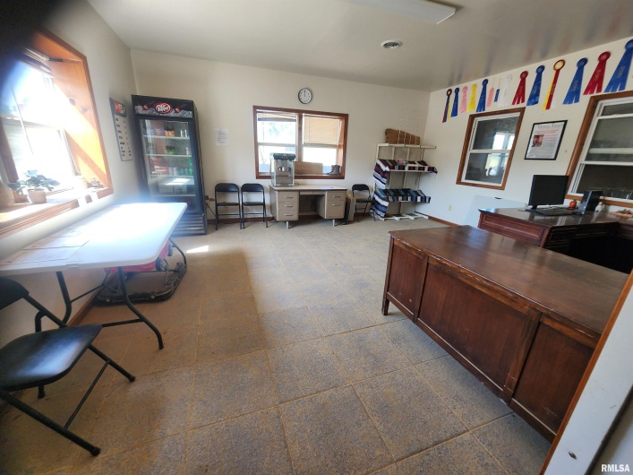 1230 US Hwy 45 N, Vienna, Illinois 62995, 4 Bedrooms Bedrooms, 0 ,2 BathroomsBathrooms,Residential,For Sale,US Hwy 45 N,0,RMAQC4261732