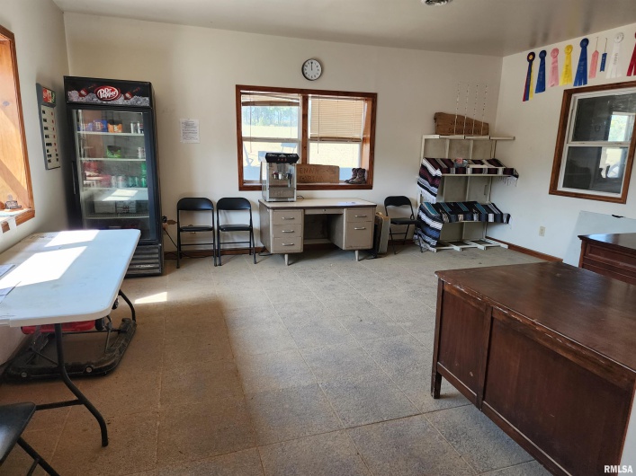 1230 US Hwy 45 N, Vienna, Illinois 62995, 4 Bedrooms Bedrooms, 0 ,2 BathroomsBathrooms,Residential,For Sale,US Hwy 45 N,0,RMAQC4261732