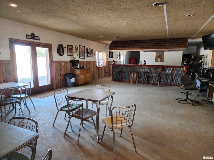 1230 US Hwy 45 N, Vienna, Illinois 62995, 4 Bedrooms Bedrooms, 0 ,2 BathroomsBathrooms,Residential,For Sale,US Hwy 45 N,0,RMAQC4261732
