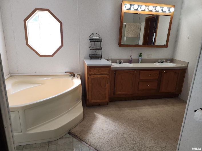 1230 US Hwy 45 N, Vienna, Illinois 62995, 4 Bedrooms Bedrooms, 0 ,2 BathroomsBathrooms,Residential,For Sale,US Hwy 45 N,0,RMAQC4261732