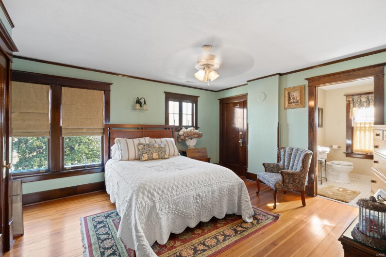 324 Vine Street, Dexter, Missouri 63841, 4 Bedrooms Bedrooms, 10 Rooms Rooms,2 BathroomsBathrooms,Residential,For Sale,Vine,MAR25019503