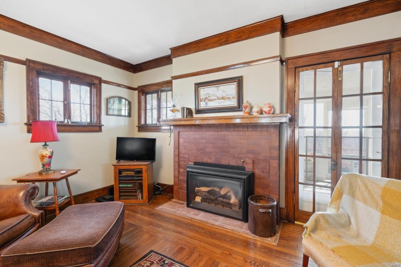 324 Vine Street, Dexter, Missouri 63841, 4 Bedrooms Bedrooms, 10 Rooms Rooms,2 BathroomsBathrooms,Residential,For Sale,Vine,MAR25019503