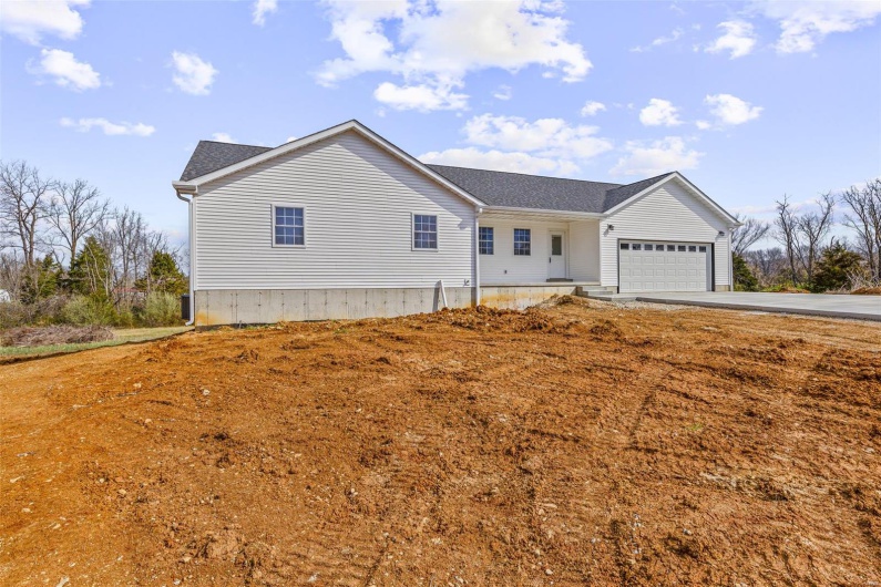 308 Blackberry Lane, Bismarck, Missouri 63624, 3 Bedrooms Bedrooms, 7 Rooms Rooms,2 BathroomsBathrooms,Residential,For Sale,Blackberry,MAR25019541