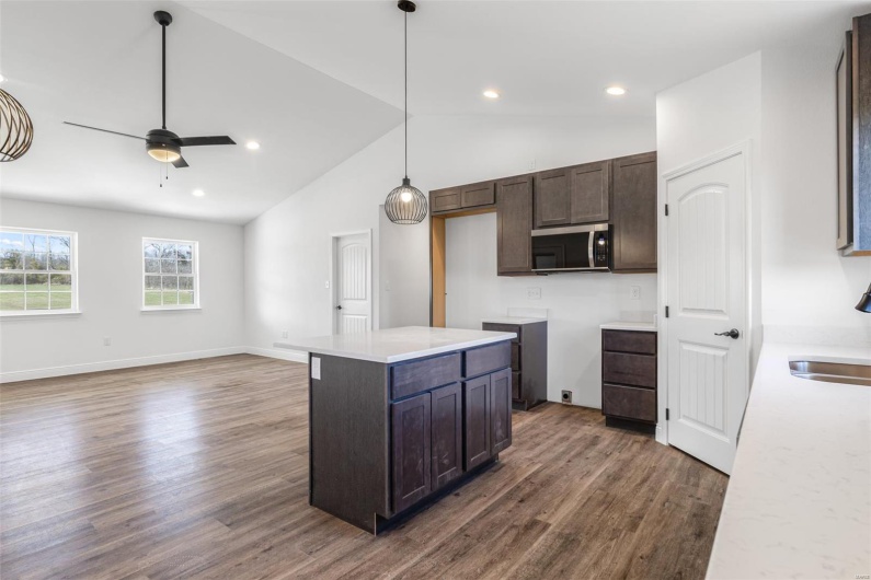 308 Blackberry Lane, Bismarck, Missouri 63624, 3 Bedrooms Bedrooms, 7 Rooms Rooms,2 BathroomsBathrooms,Residential,For Sale,Blackberry,MAR25019541