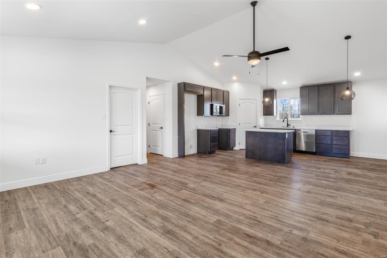 308 Blackberry Lane, Bismarck, Missouri 63624, 3 Bedrooms Bedrooms, 7 Rooms Rooms,2 BathroomsBathrooms,Residential,For Sale,Blackberry,MAR25019541