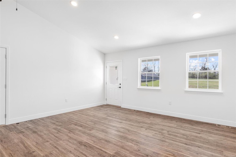 308 Blackberry Lane, Bismarck, Missouri 63624, 3 Bedrooms Bedrooms, 7 Rooms Rooms,2 BathroomsBathrooms,Residential,For Sale,Blackberry,MAR25019541
