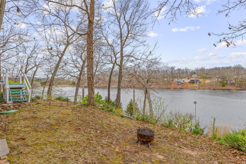 9449 Lake View Drive, Bonne Terre, Missouri 63628, 3 Bedrooms Bedrooms, 9 Rooms Rooms,2 BathroomsBathrooms,Residential,For Sale,Lake View,MAR25017181