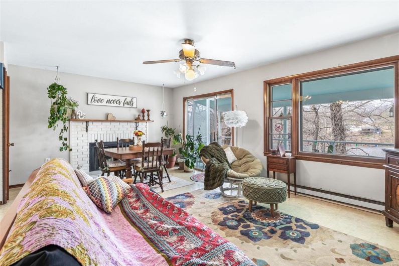 9449 Lake View Drive, Bonne Terre, Missouri 63628, 3 Bedrooms Bedrooms, 9 Rooms Rooms,2 BathroomsBathrooms,Residential,For Sale,Lake View,MAR25017181