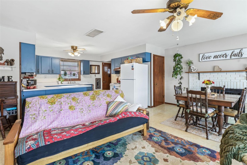 9449 Lake View Drive, Bonne Terre, Missouri 63628, 3 Bedrooms Bedrooms, 9 Rooms Rooms,2 BathroomsBathrooms,Residential,For Sale,Lake View,MAR25017181