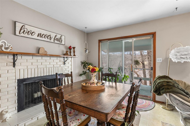 9449 Lake View Drive, Bonne Terre, Missouri 63628, 3 Bedrooms Bedrooms, 9 Rooms Rooms,2 BathroomsBathrooms,Residential,For Sale,Lake View,MAR25017181