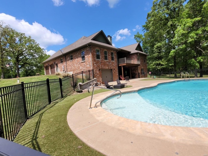 412 Big River Circle, Bonne Terre, Missouri 63628, 3 Bedrooms Bedrooms, 13 Rooms Rooms,3 BathroomsBathrooms,Residential,For Sale,Big River Circle,MAR25018807