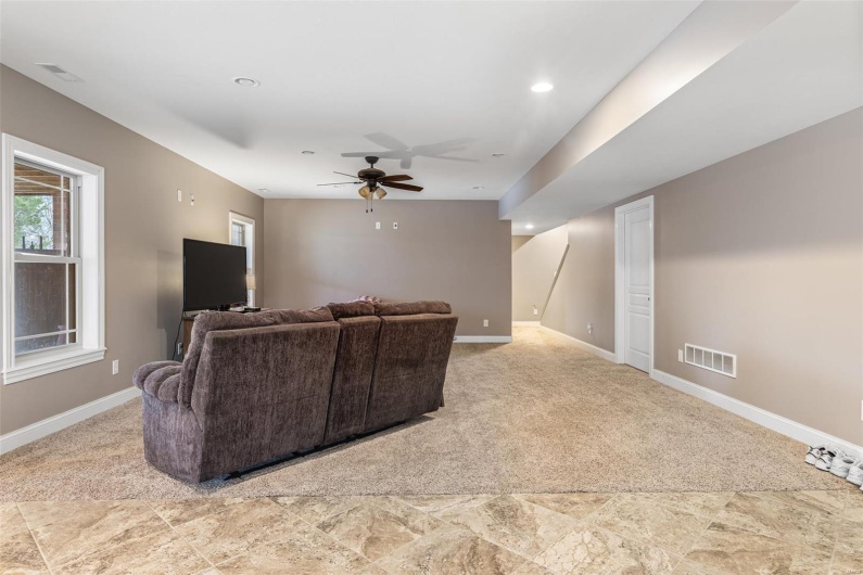412 Big River Circle, Bonne Terre, Missouri 63628, 3 Bedrooms Bedrooms, 13 Rooms Rooms,3 BathroomsBathrooms,Residential,For Sale,Big River Circle,MAR25018807