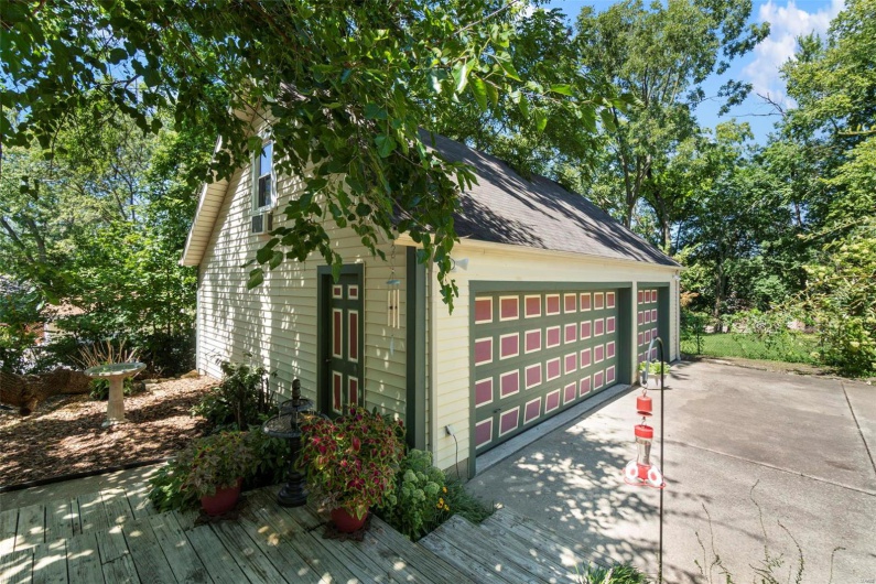 312 Bellevue Street, Cape Girardeau, Missouri 63701, 5 Bedrooms Bedrooms, 10 Rooms Rooms,6 BathroomsBathrooms,Residential,For Sale,Bellevue,MAR25019459