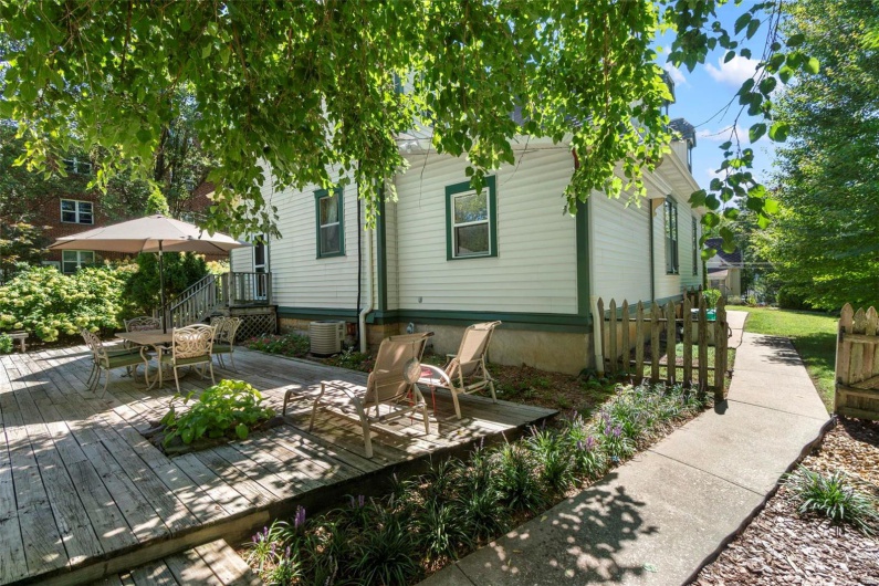 312 Bellevue Street, Cape Girardeau, Missouri 63701, 5 Bedrooms Bedrooms, 10 Rooms Rooms,6 BathroomsBathrooms,Residential,For Sale,Bellevue,MAR25019459