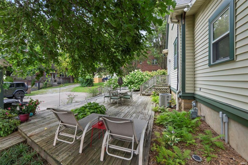 312 Bellevue Street, Cape Girardeau, Missouri 63701, 5 Bedrooms Bedrooms, 10 Rooms Rooms,6 BathroomsBathrooms,Residential,For Sale,Bellevue,MAR25019459