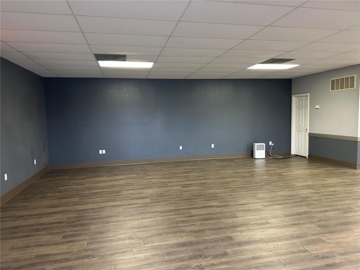 109 Vierse Drive, Farmington, Missouri 63640, ,Commercial Sale,For Sale,Vierse,MAR25019660