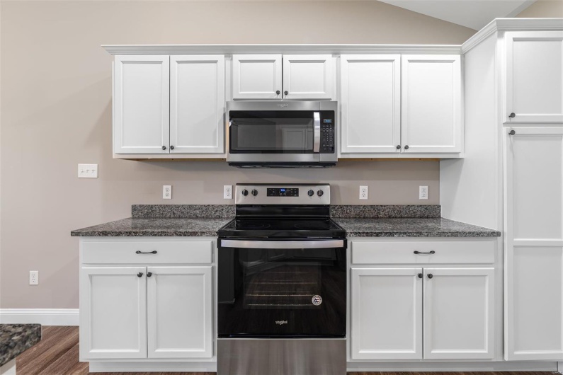 533 Windsor Lane Lane, Farmington, Missouri 63640, 3 Bedrooms Bedrooms, 9 Rooms Rooms,2 BathroomsBathrooms,Residential,For Sale,Windsor Lane,MAR25016411