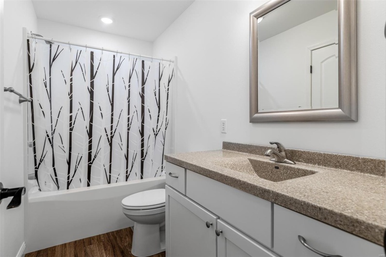 533 Windsor Lane Lane, Farmington, Missouri 63640, 3 Bedrooms Bedrooms, 9 Rooms Rooms,2 BathroomsBathrooms,Residential,For Sale,Windsor Lane,MAR25016411