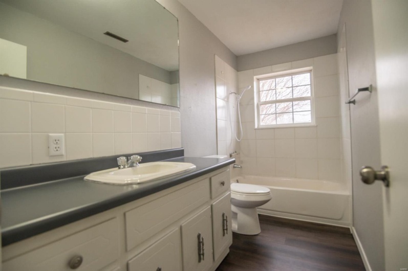 1603 Stokelan Drive, Malden, Missouri 63863, 4 Bedrooms Bedrooms, 8 Rooms Rooms,1 BathroomBathrooms,Residential,For Sale,Stokelan,MAR25019771