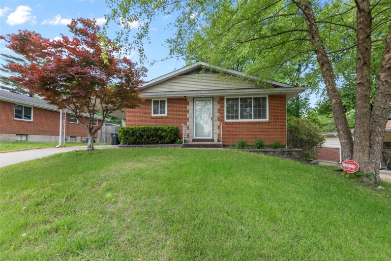 1521 Henderson Street, Cape Girardeau, Missouri 63701, 3 Bedrooms Bedrooms, 7 Rooms Rooms,2 BathroomsBathrooms,Residential,For Sale,Henderson,MAR25019865