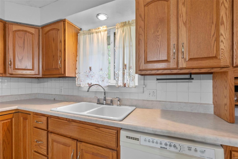 1521 Henderson Street, Cape Girardeau, Missouri 63701, 3 Bedrooms Bedrooms, 7 Rooms Rooms,2 BathroomsBathrooms,Residential,For Sale,Henderson,MAR25019865