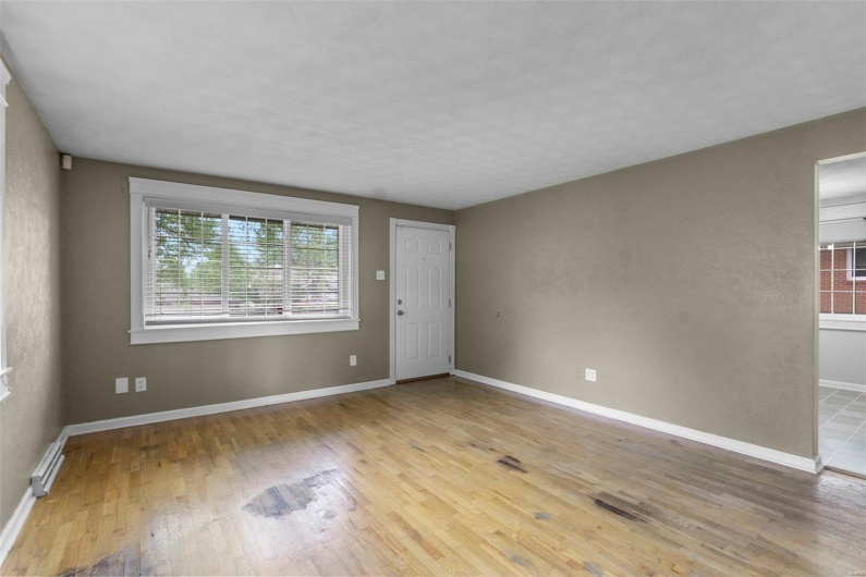 1521 Henderson Street, Cape Girardeau, Missouri 63701, 3 Bedrooms Bedrooms, 7 Rooms Rooms,2 BathroomsBathrooms,Residential,For Sale,Henderson,MAR25019865