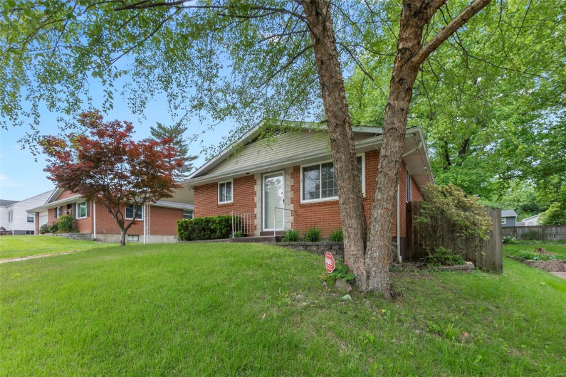 1521 Henderson Street, Cape Girardeau, Missouri 63701, 3 Bedrooms Bedrooms, 7 Rooms Rooms,2 BathroomsBathrooms,Residential,For Sale,Henderson,MAR25019865