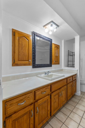 1521 Henderson Street, Cape Girardeau, Missouri 63701, 3 Bedrooms Bedrooms, 7 Rooms Rooms,2 BathroomsBathrooms,Residential,For Sale,Henderson,MAR25019865