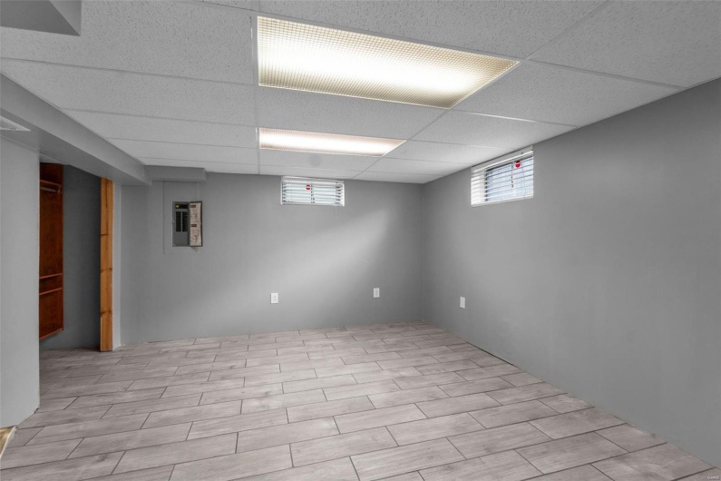1521 Henderson Street, Cape Girardeau, Missouri 63701, 3 Bedrooms Bedrooms, 7 Rooms Rooms,2 BathroomsBathrooms,Residential,For Sale,Henderson,MAR25019865