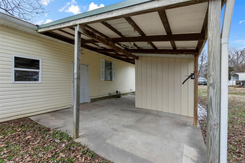 402 Mountain Street, Oran, Missouri 63771, 4 Bedrooms Bedrooms, 8 Rooms Rooms,2 BathroomsBathrooms,Residential,For Sale,Mountain,MAR25001291