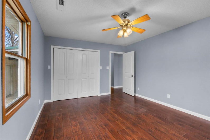 402 Mountain Street, Oran, Missouri 63771, 4 Bedrooms Bedrooms, 8 Rooms Rooms,2 BathroomsBathrooms,Residential,For Sale,Mountain,MAR25001291
