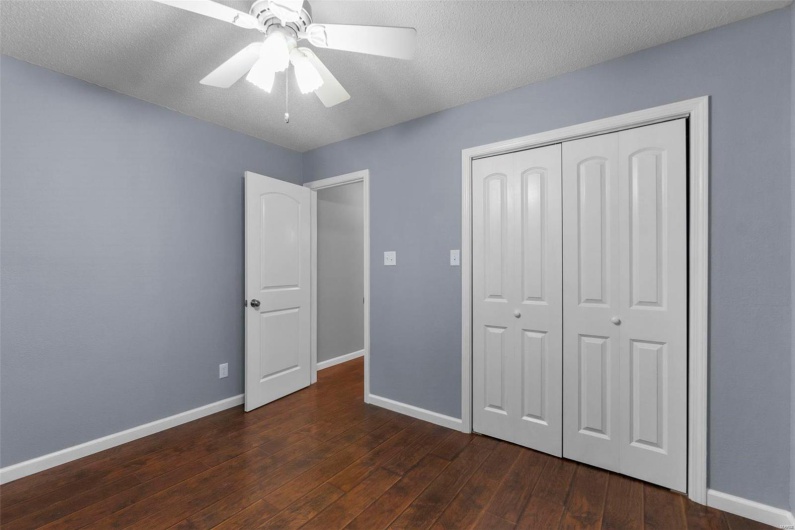 402 Mountain Street, Oran, Missouri 63771, 4 Bedrooms Bedrooms, 8 Rooms Rooms,2 BathroomsBathrooms,Residential,For Sale,Mountain,MAR25001291
