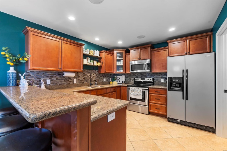 1671 Columbia Drive, Jackson, Missouri 63755, 4 Bedrooms Bedrooms, 6 Rooms Rooms,2 BathroomsBathrooms,Residential,For Sale,Columbia,MAR25016318