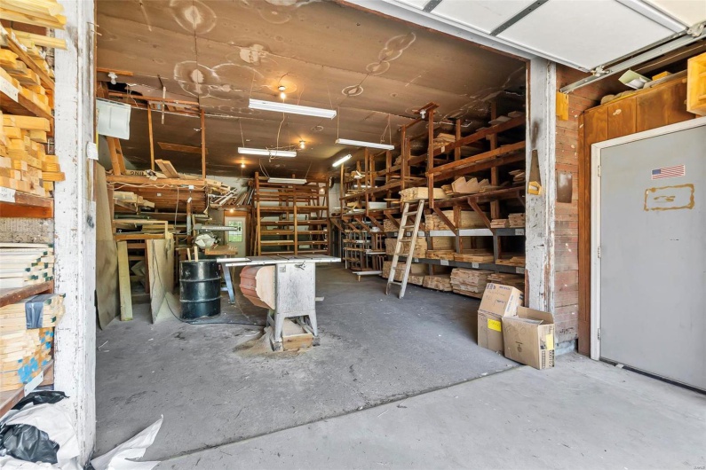 308 Crown, Marble Hill, Missouri 63764, ,Commercial Sale,For Sale,Crown,MAR24042486