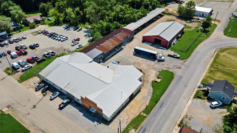 308 Crown, Marble Hill, Missouri 63764, ,Commercial Sale,For Sale,Crown,MAR24042486