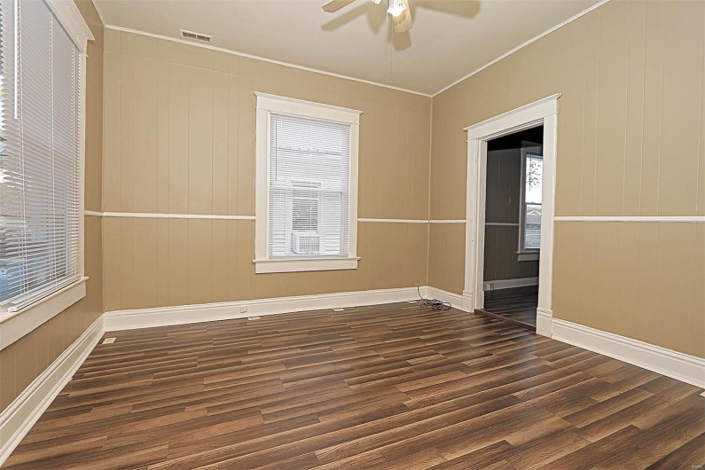 122 Parker Avenue, Chaffee, Missouri 63740, 2 Bedrooms Bedrooms, 5 Rooms Rooms,1 BathroomBathrooms,Residential,For Sale,Parker,MAR24073496