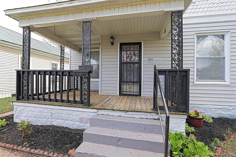 122 Parker Avenue, Chaffee, Missouri 63740, 2 Bedrooms Bedrooms, 5 Rooms Rooms,1 BathroomBathrooms,Residential,For Sale,Parker,MAR24073496
