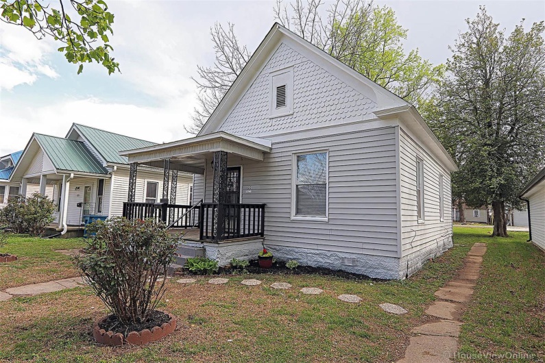 122 Parker Avenue, Chaffee, Missouri 63740, 2 Bedrooms Bedrooms, 5 Rooms Rooms,1 BathroomBathrooms,Residential,For Sale,Parker,MAR24073496