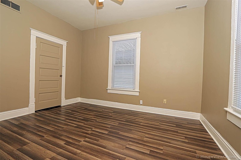 122 Parker Avenue, Chaffee, Missouri 63740, 2 Bedrooms Bedrooms, 5 Rooms Rooms,1 BathroomBathrooms,Residential,For Sale,Parker,MAR24073496