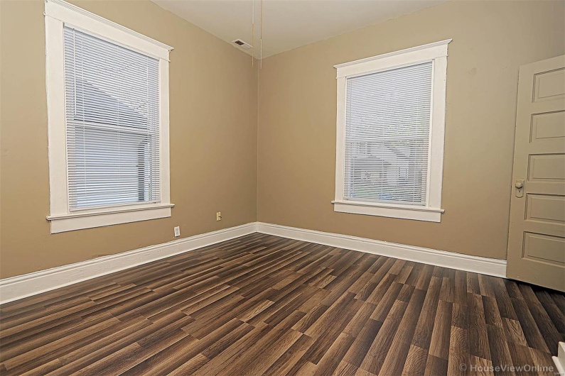 122 Parker Avenue, Chaffee, Missouri 63740, 2 Bedrooms Bedrooms, 5 Rooms Rooms,1 BathroomBathrooms,Residential,For Sale,Parker,MAR24073496