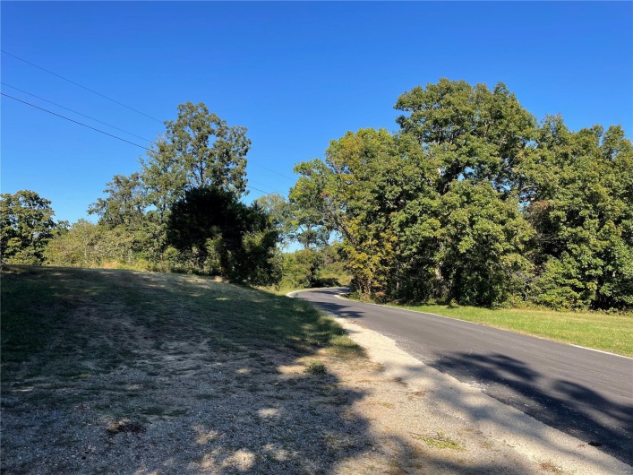 Entry from freshly paved Cape County Rd