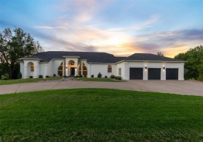 237 Kensington Lane, Cape Girardeau, Missouri 63701, 5 Bedrooms Bedrooms, 10 Rooms Rooms,4 BathroomsBathrooms,Residential,For Sale,Kensington,MAR24063227