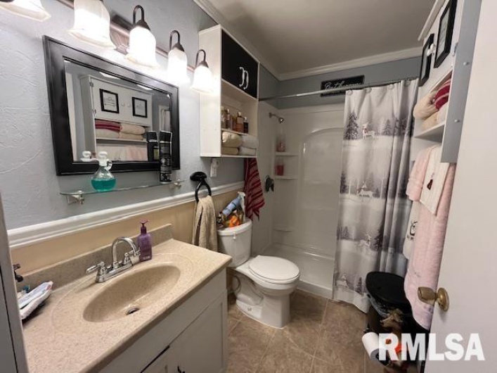188 HONEYSUCKLE Drive, Elizabethtown, Illinois 62931, 3 Bedrooms Bedrooms, 0 ,1 BathroomBathrooms,Residential,For Sale,HONEYSUCKLE,0,RMAEB457365