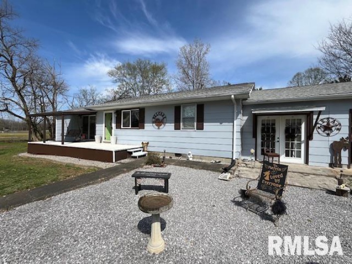 188 HONEYSUCKLE Drive, Elizabethtown, Illinois 62931, 3 Bedrooms Bedrooms, 0 ,1 BathroomBathrooms,Residential,For Sale,HONEYSUCKLE,0,RMAEB457365