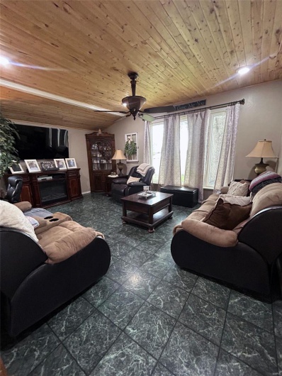 809 Boucher Street, Dexter, Missouri 63841, 4 Bedrooms Bedrooms, 12 Rooms Rooms,1 BathroomBathrooms,Residential,For Sale,Boucher,MAR25020409